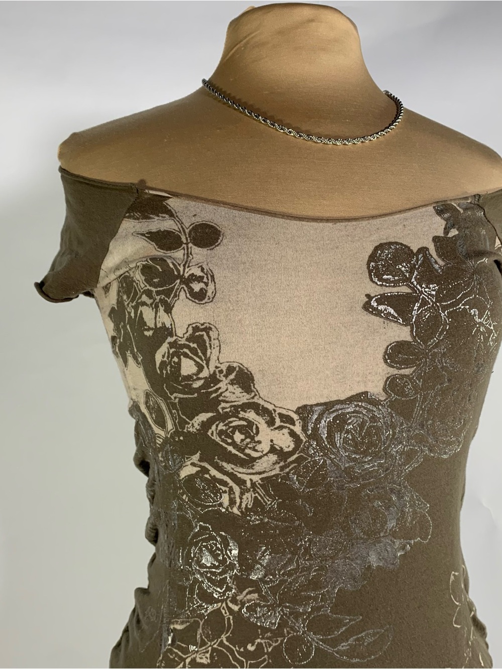 Guess Off Shoulder Floral Graphic Top Y2K Large - Picture 8 of 14